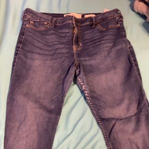 Hollister 15S Jeans